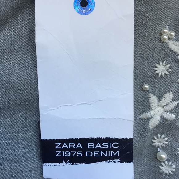 Zara Grey Mid Rise Skinny Embroidered Peal Jeans - Picture 5 of 8